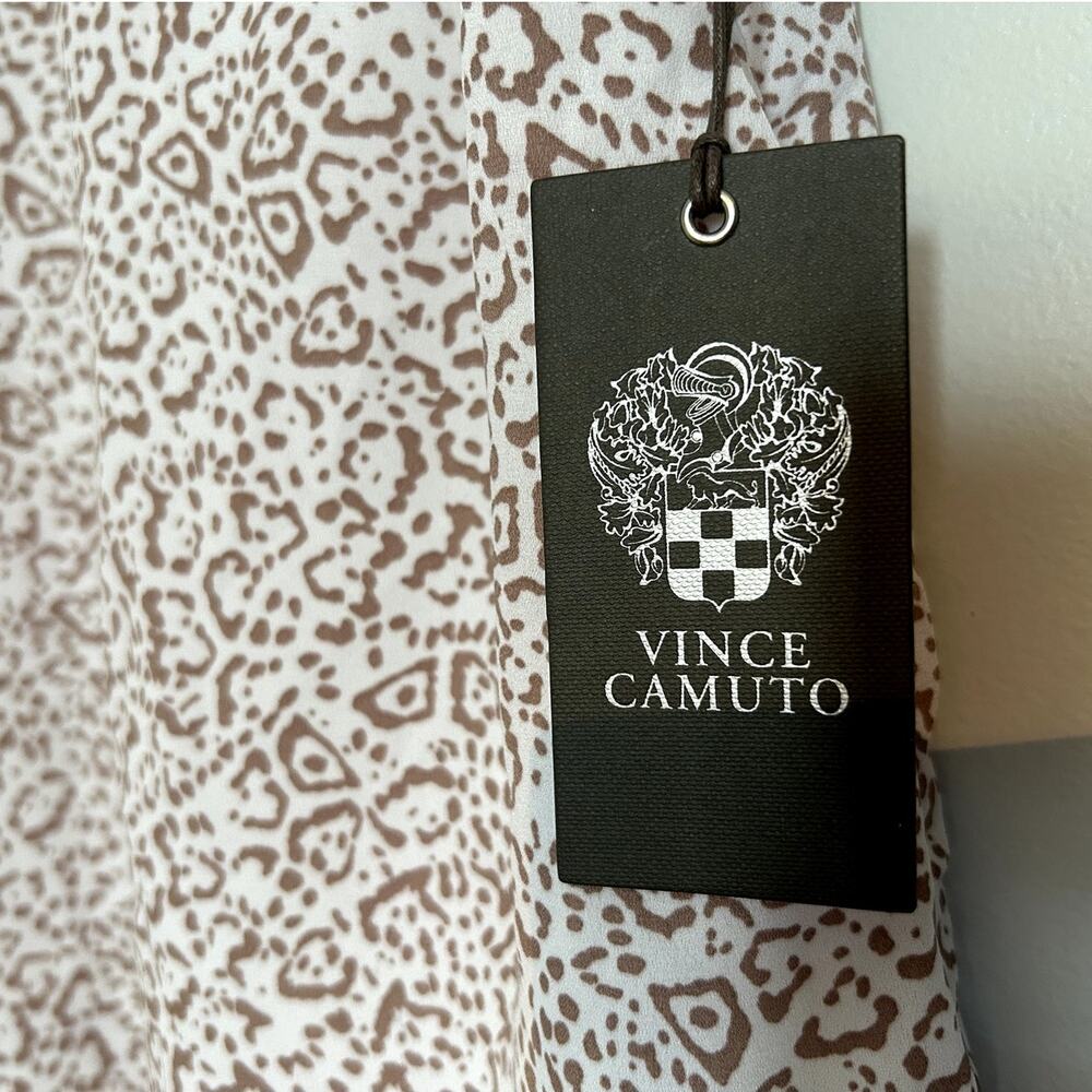 NWT Vince Camuto Ivory Animal Print Sleeveless V-Neck Blouse, Women’s Large - Picture 3 of 6